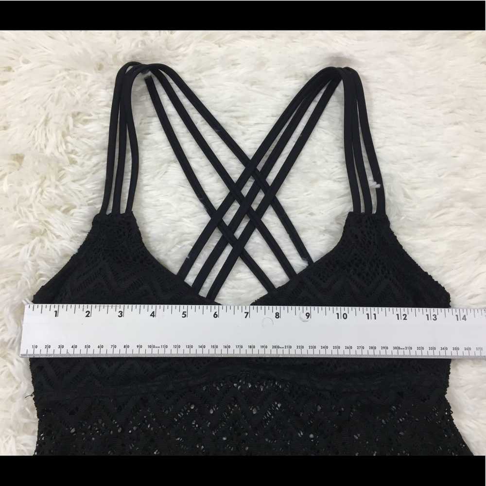 Bongo black crochet tankini top size medium - Picture 3 of 6